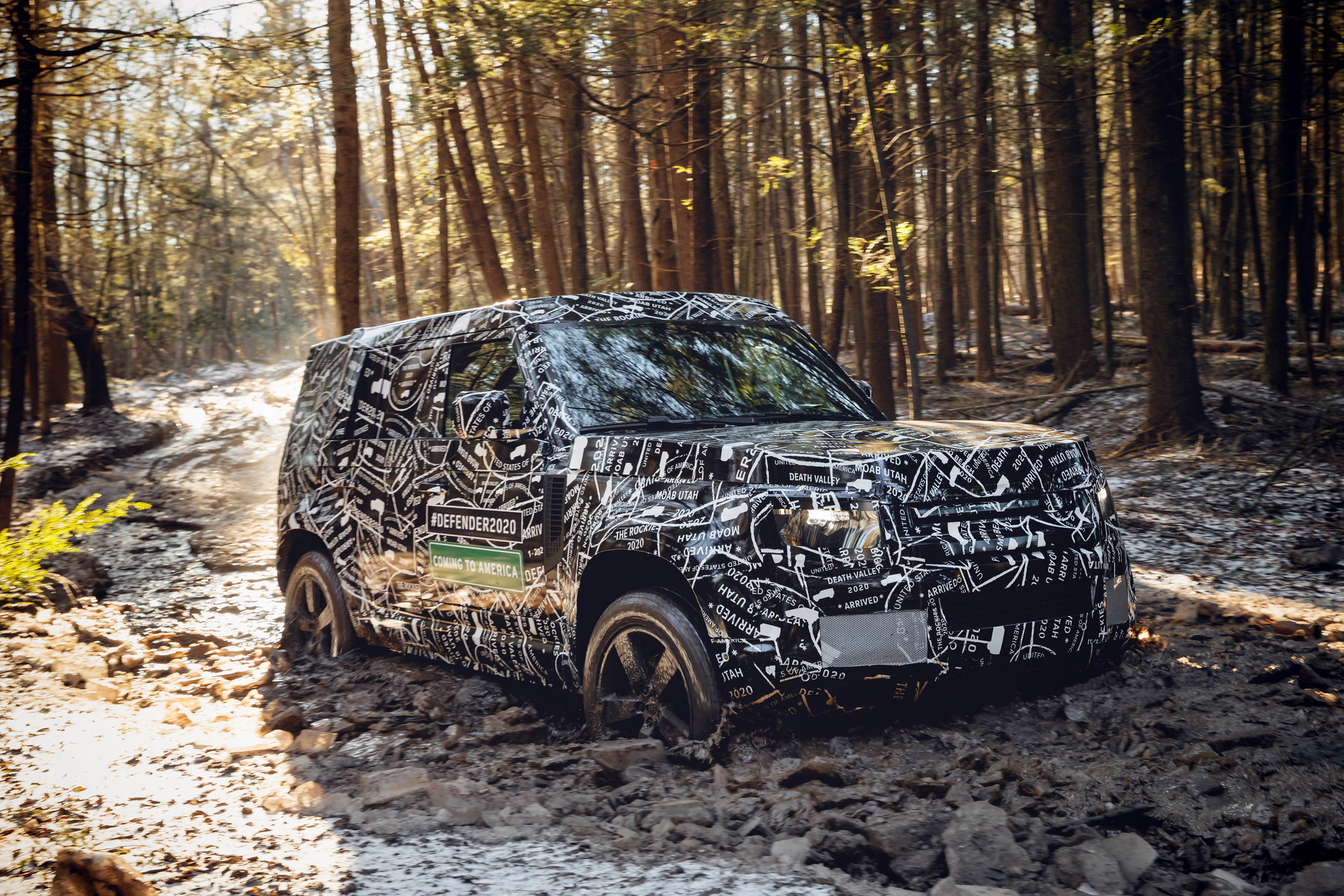 Вижте интериора на новия Land Rover Defender