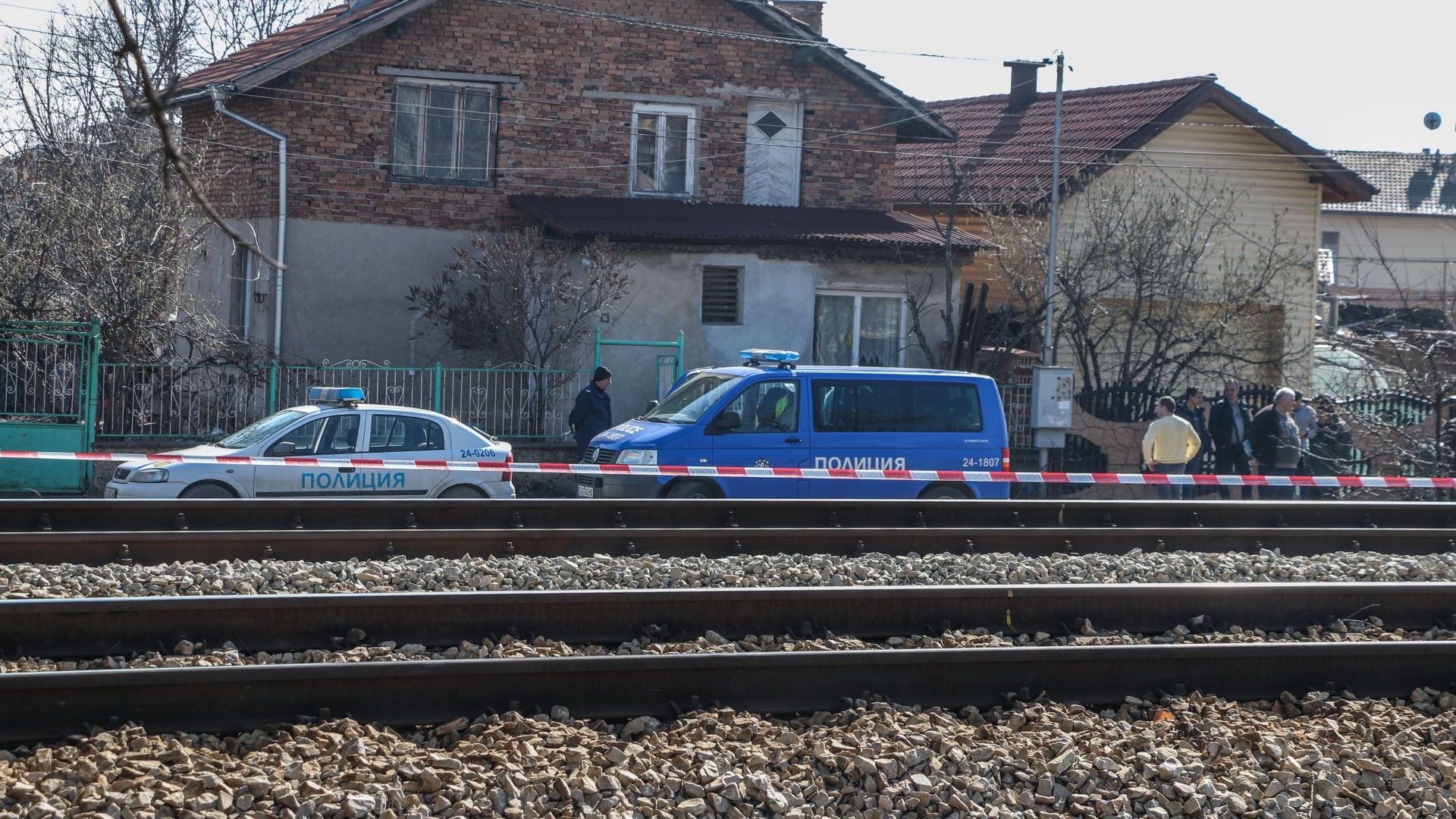 Виж още Телефоните на жертвите в Нови Искър звъняли а