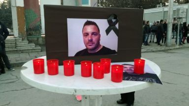  Бдение в памет на убития в Кюстендил Валери. Задържаният: 
