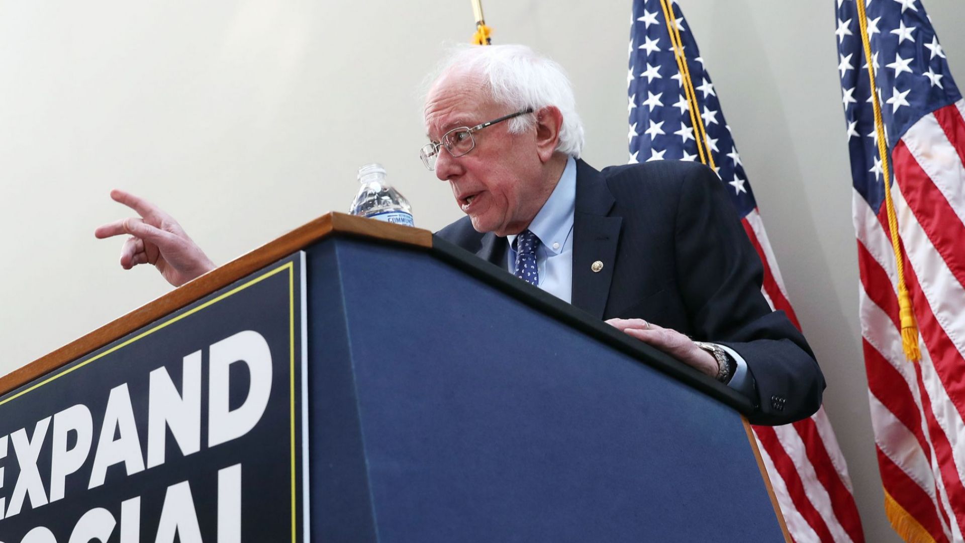 Американският сенатор Бърни Сандърс от щата Върмонт обяви че ще