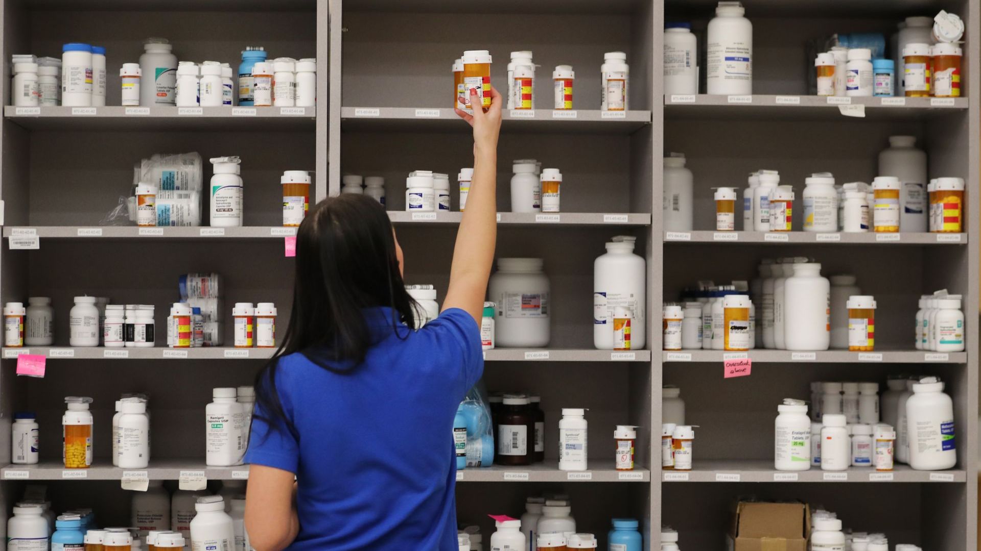 Аптеките не са готови със системата за фалшиви лекарства 