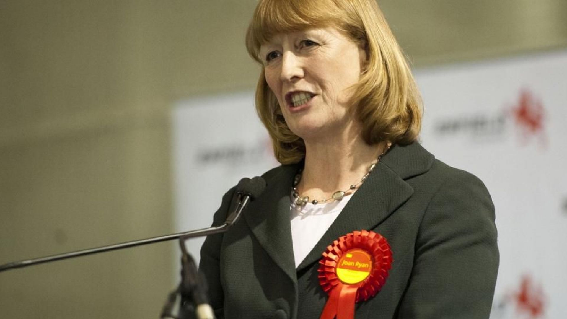 Осми депутат напусна главната опозиционна партия във Великобритания Лейбъристката