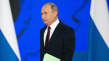 Валутните резерви на Русия превишиха външния й дълг за първи път