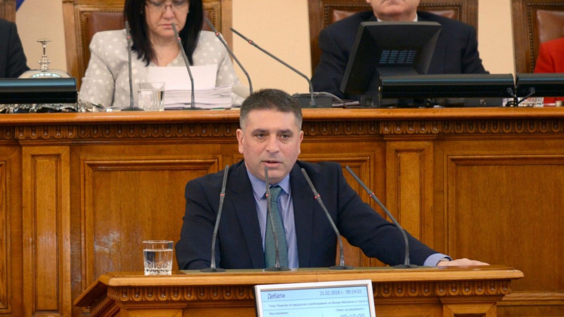 Парламентът прие процедурни правила за избор на нова ЦИК За