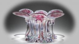 Светещите стъклени медузи на Даниела Форти