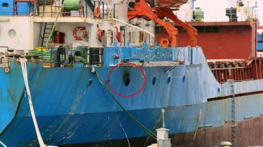 Печка предизвика пожар на арестуван кораб в Бургас