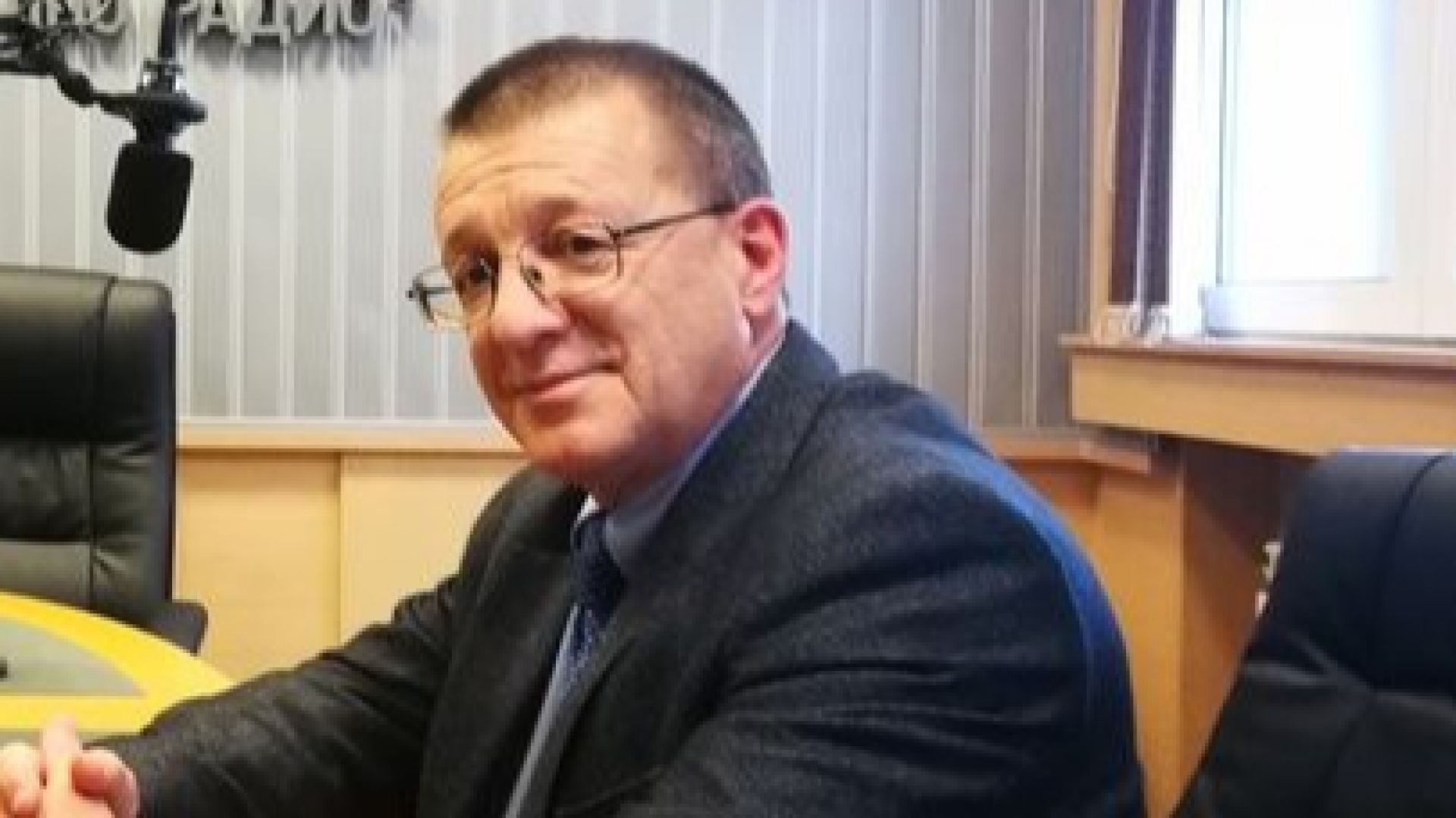 Според българските закони собственикът върху едно АД е този който