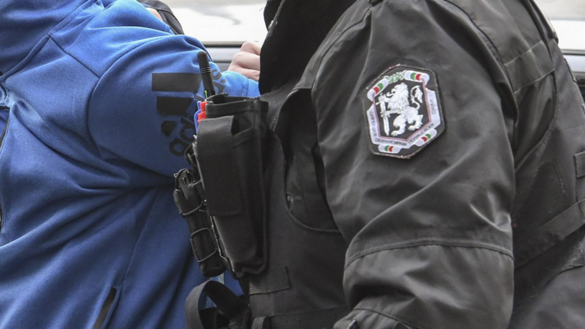 Сблъсъци на фенове преди вечното дерби: 38 арестувани и 2 ранени полицаи