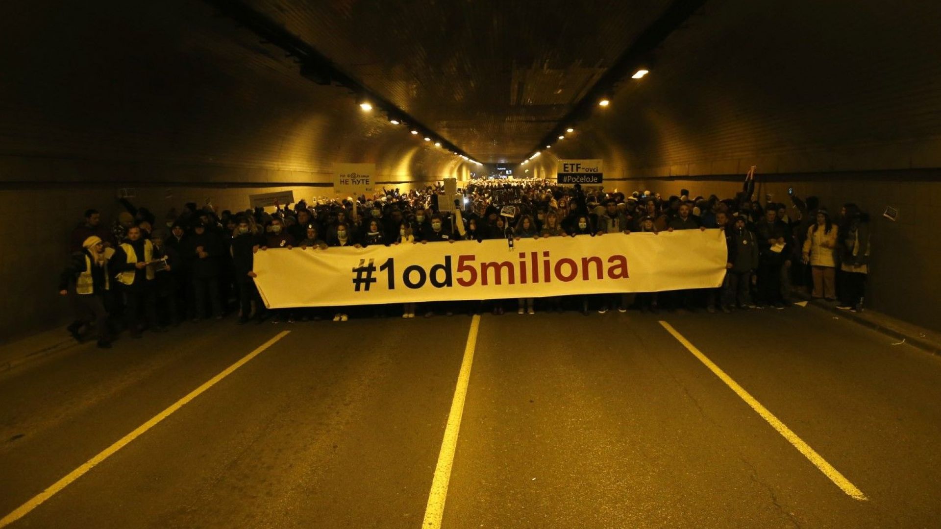 Безпрецедентни вълни на протест обхващат Балканите Навсякъде хората излизат на