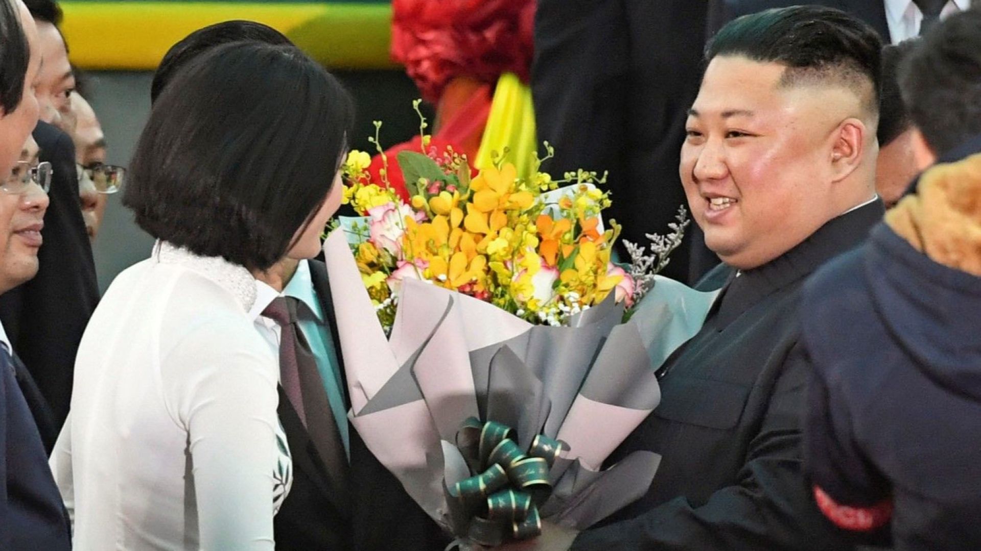Какво направи първо Ким Чен-ун след пристигането си в Ханой