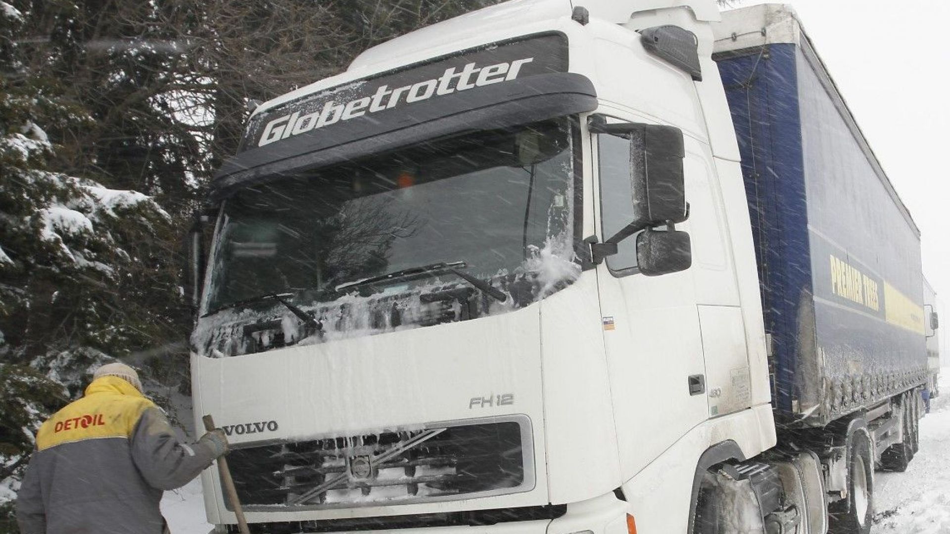 Нова мярка за контрол на камионите по магистралите След броени