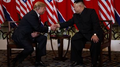 САЩ и Северна Корея подписват Ханойска декларация за денуклеаризация
