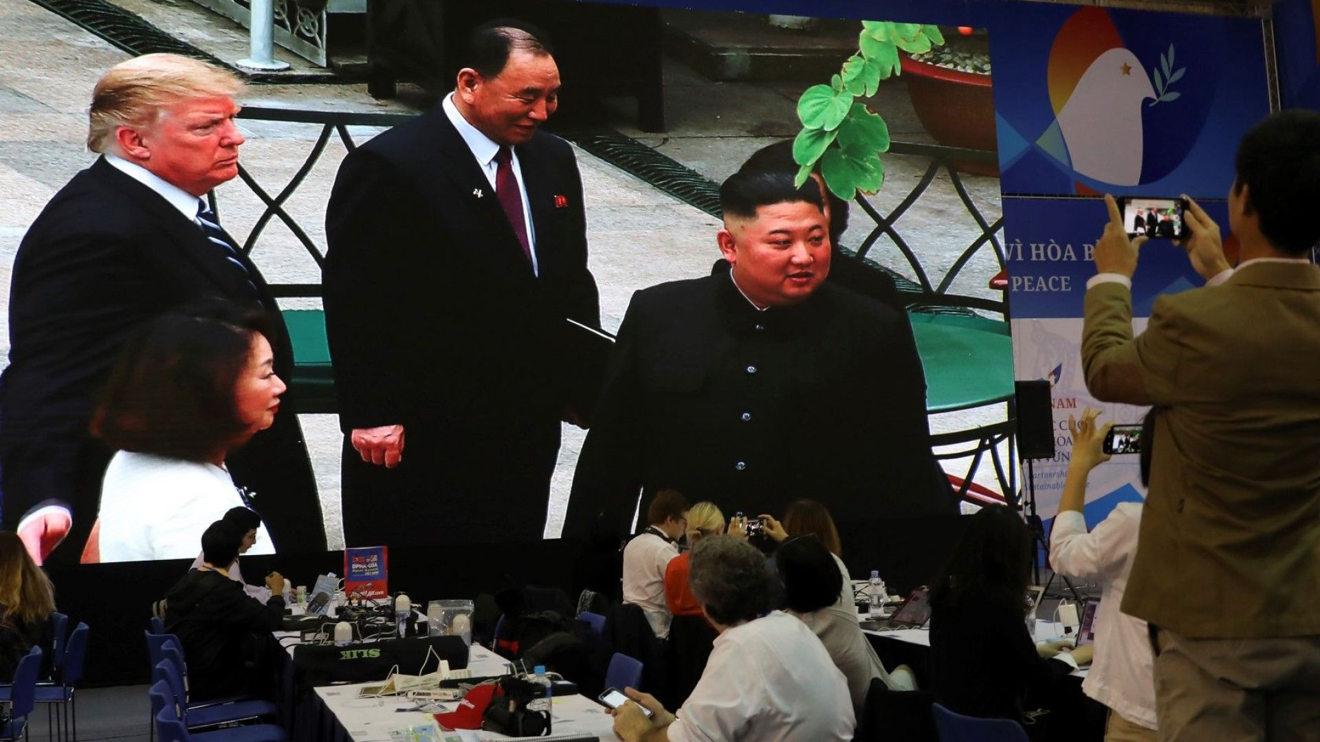 Американският президент Доналд Тръмп и лидерът на Северна Корея Ким