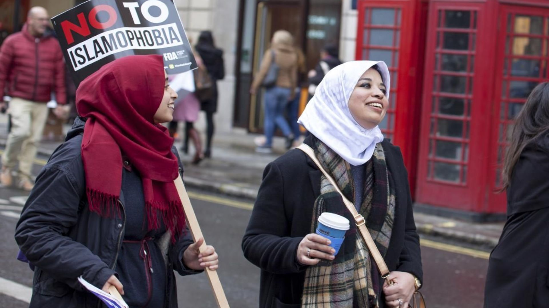 Общият брой на емигрантите от Европейския съюз във Великобритания е
