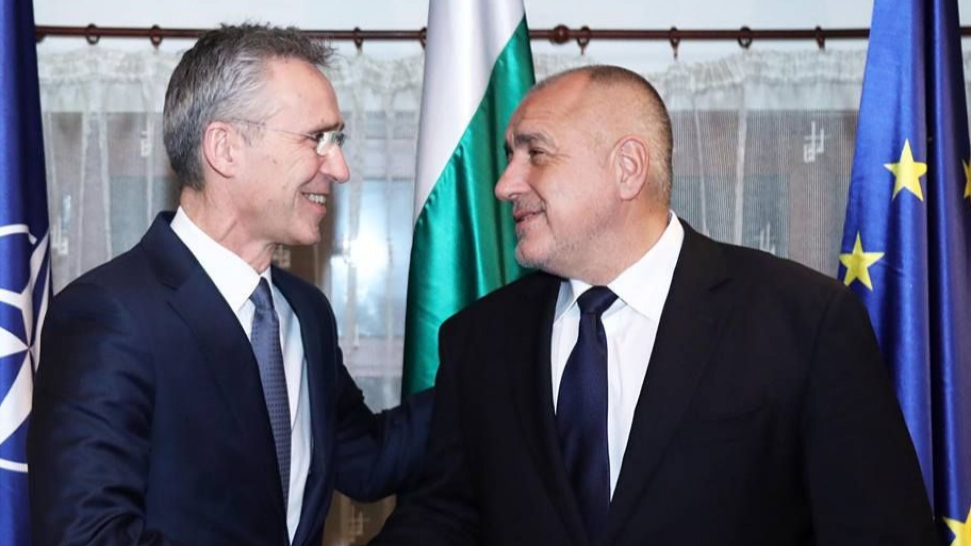 Генералният секретар на НАТО Йенс Столтенберг пристигна тази вечер в