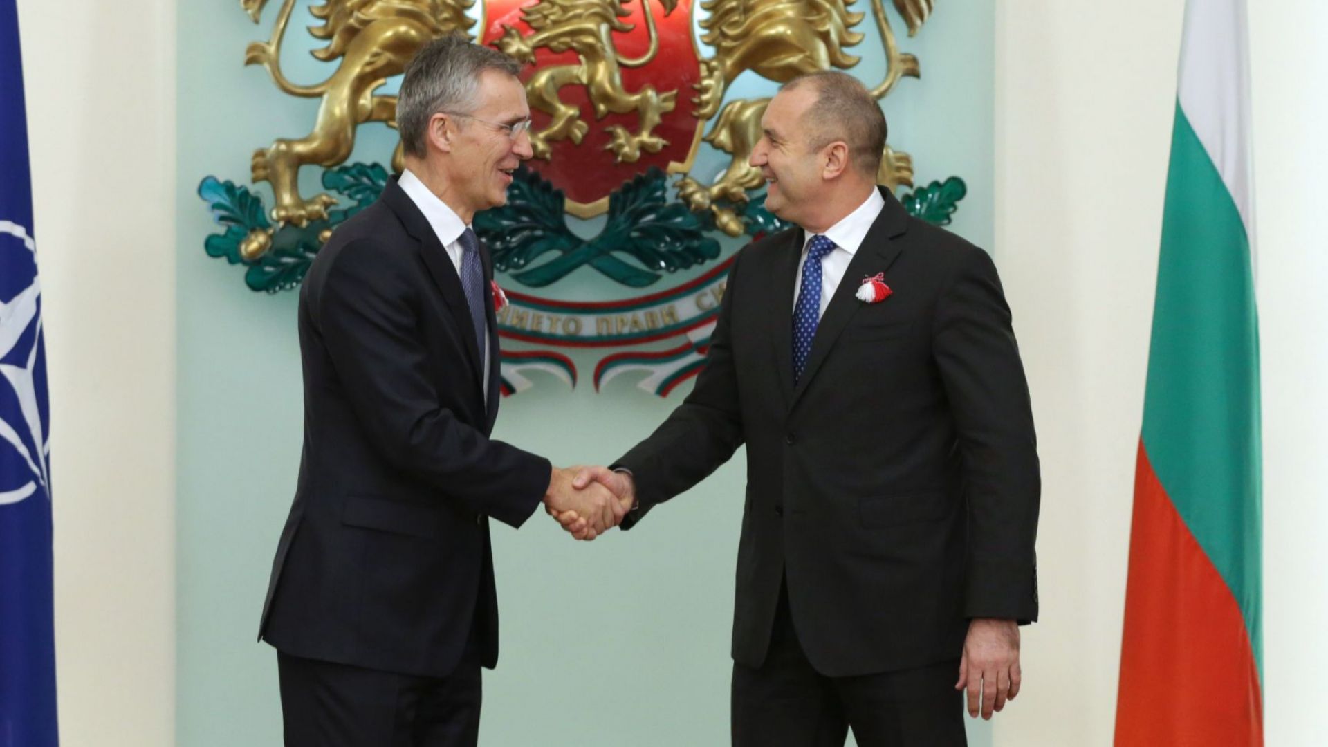 От Национален фронт за спасение на България НФСБ поискаха президентът