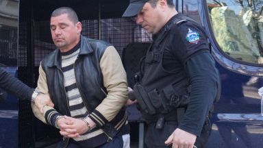 Съдът остави в ареста обвиняемия за убийството в Езерово