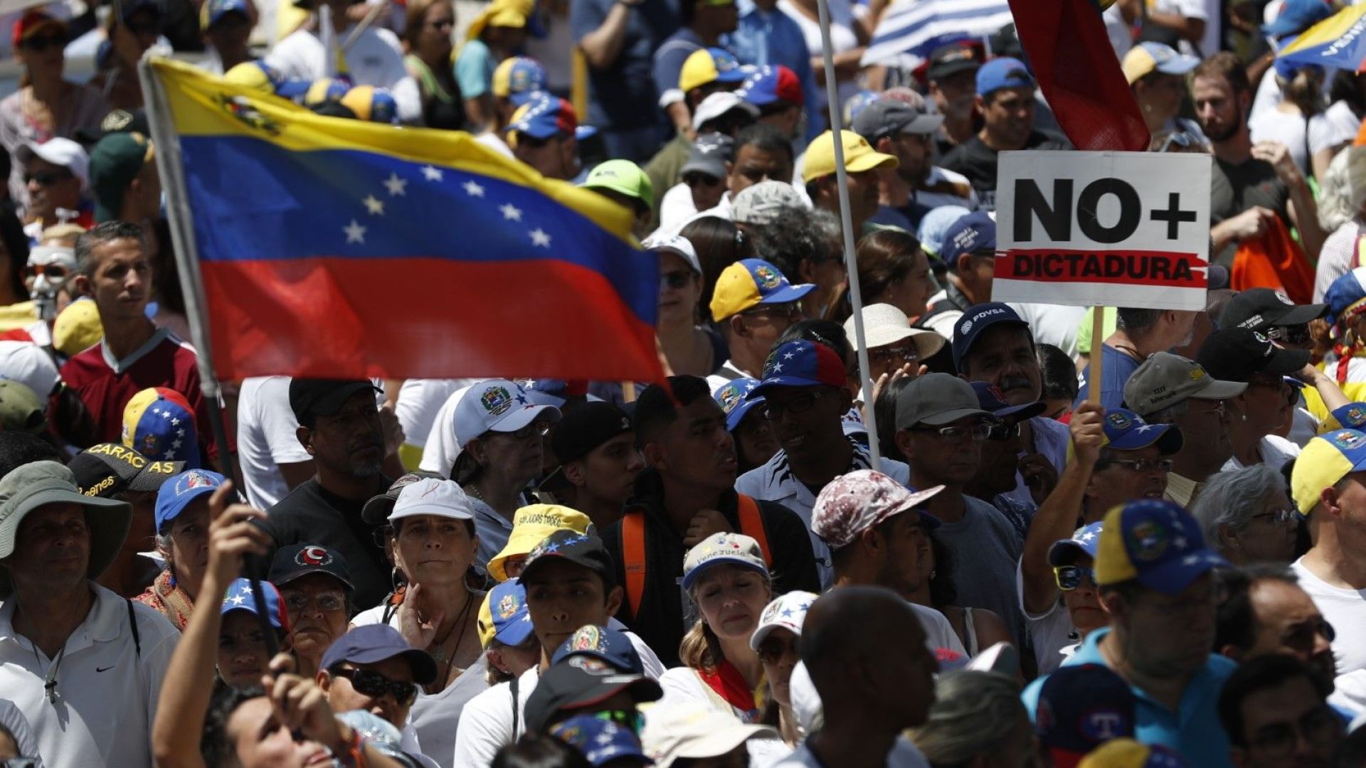 Венецуелският опозиционен лидер Хуан Гуаидо се върна днес в страната,