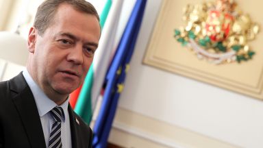 Заместник председателят на Руския съвет за сигурност Дмитрий Медведев смята че