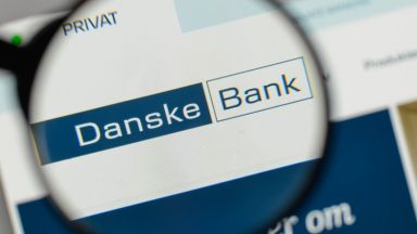 Скандалът с прането на пари от Русия удари банките в Европа