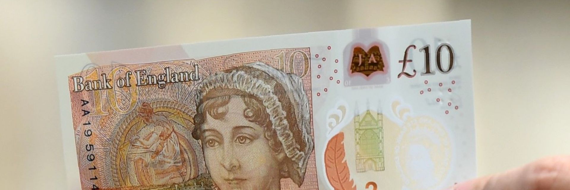 При ниския паунд след Брекзит губят гастербайтерите, печелят студентите ни