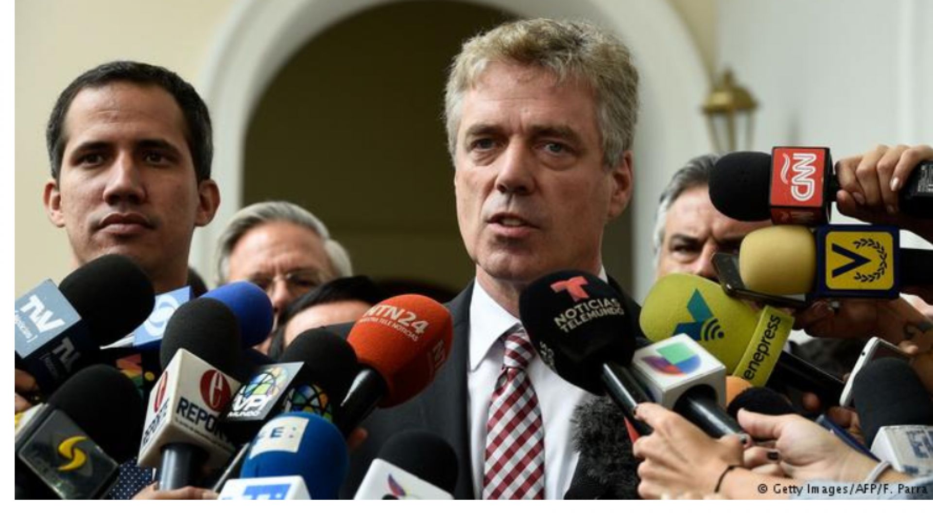 Посланикът на Германия във Венецуела Даниел Мартин Кринер беше обявен