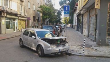 Шофьори масово спират в нарушение извън платените места в София