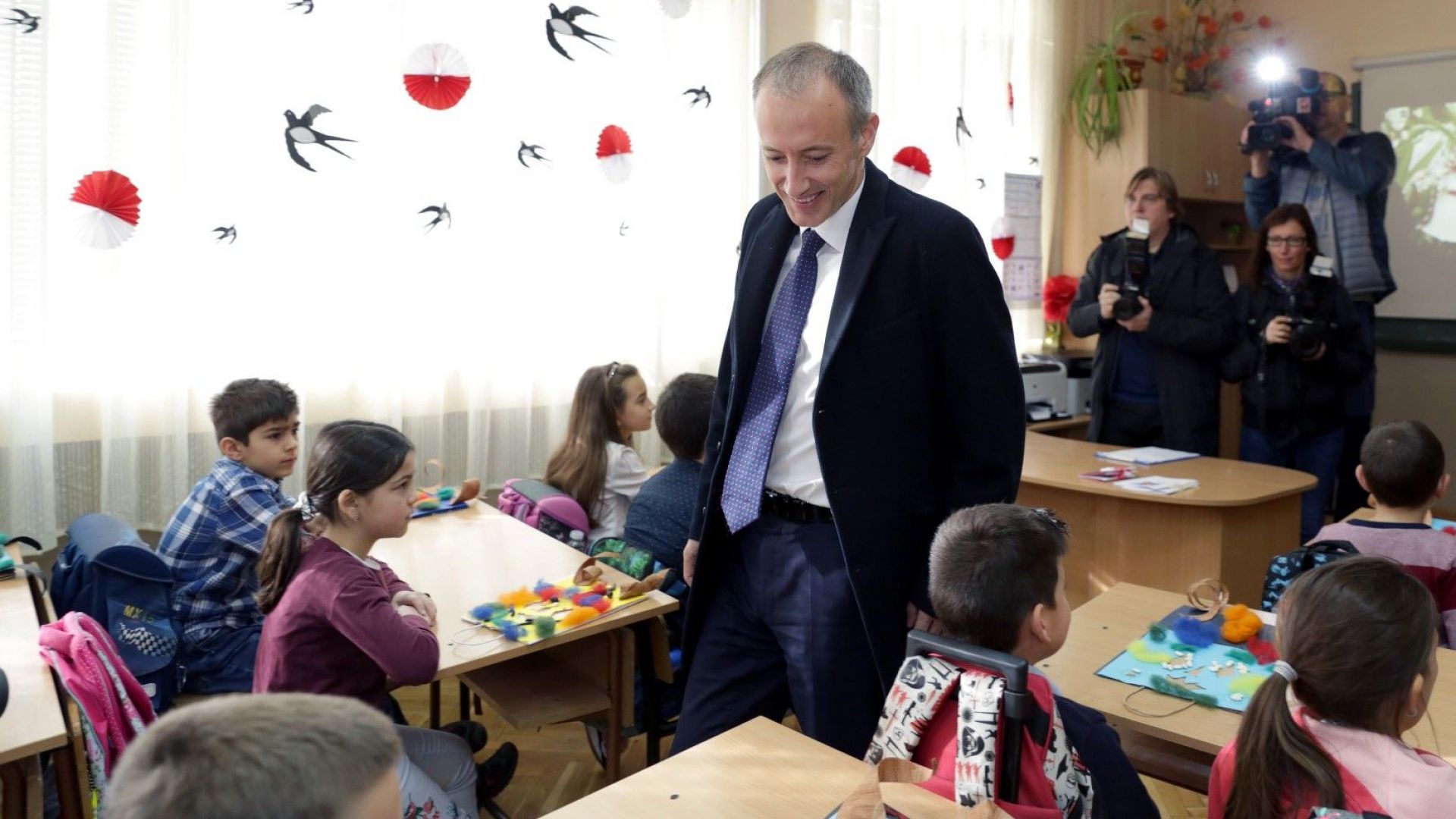 Имам предварително писмо от еврокомисаря по образованието Тибор Наврачич в