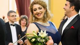 Нора Караиванова роди момченце