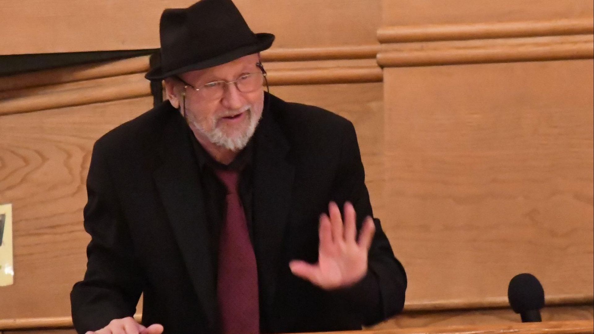 Големият български джазмен Милчо Левиев се отказва от званието Почетен