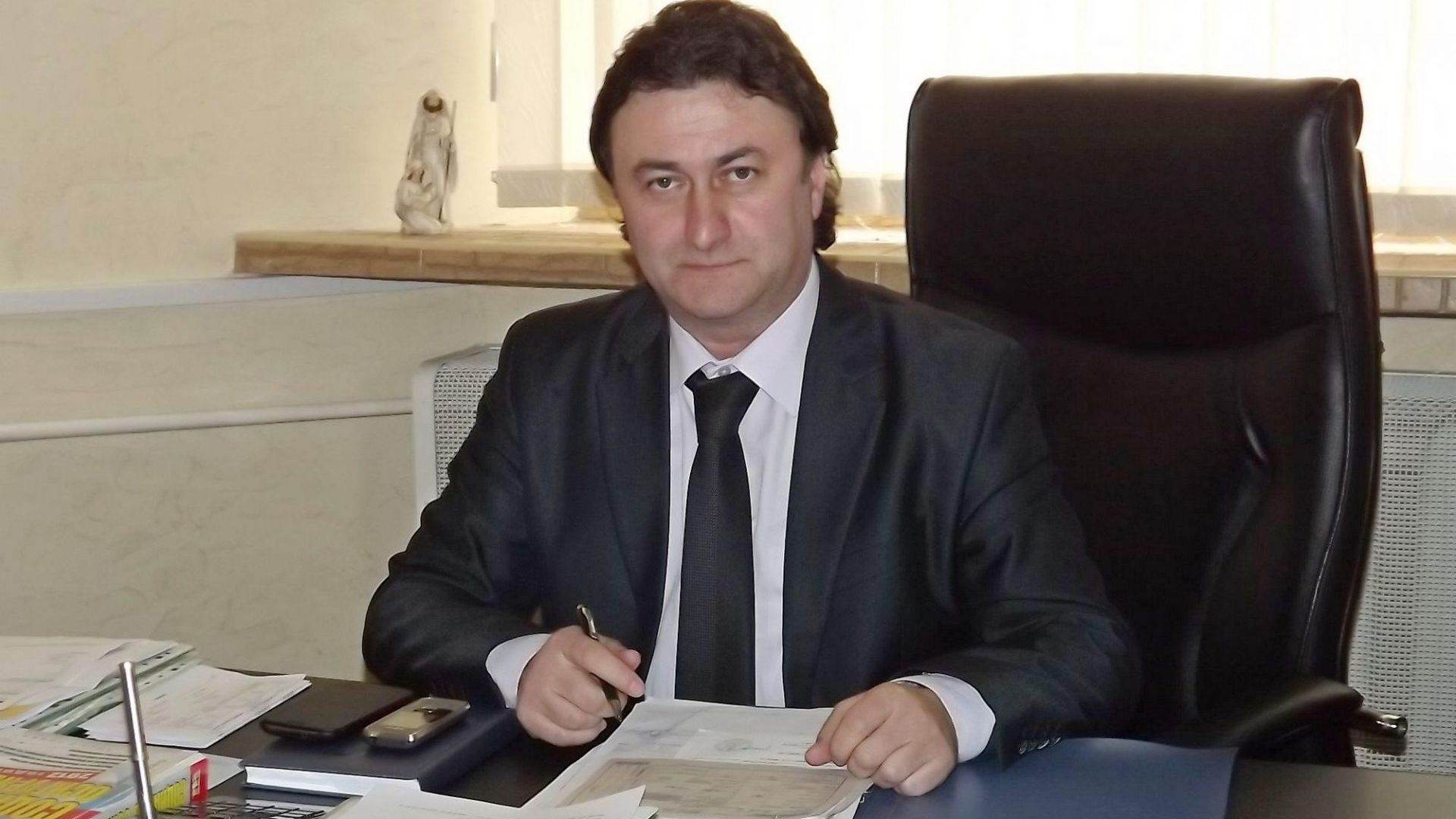 Над 10 души са задържани до момента сред тях и