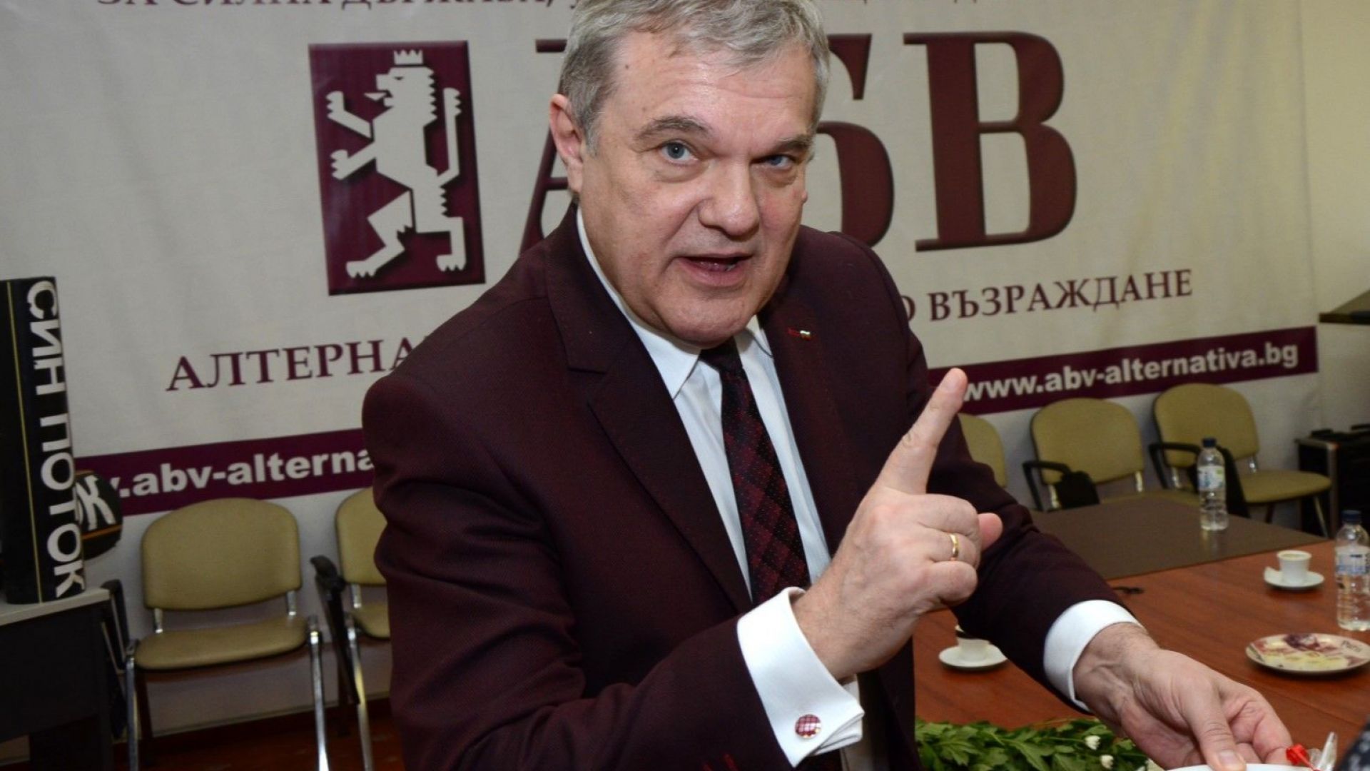 Лидерът на АБВ Румен Петков определи предложението на управляващите за