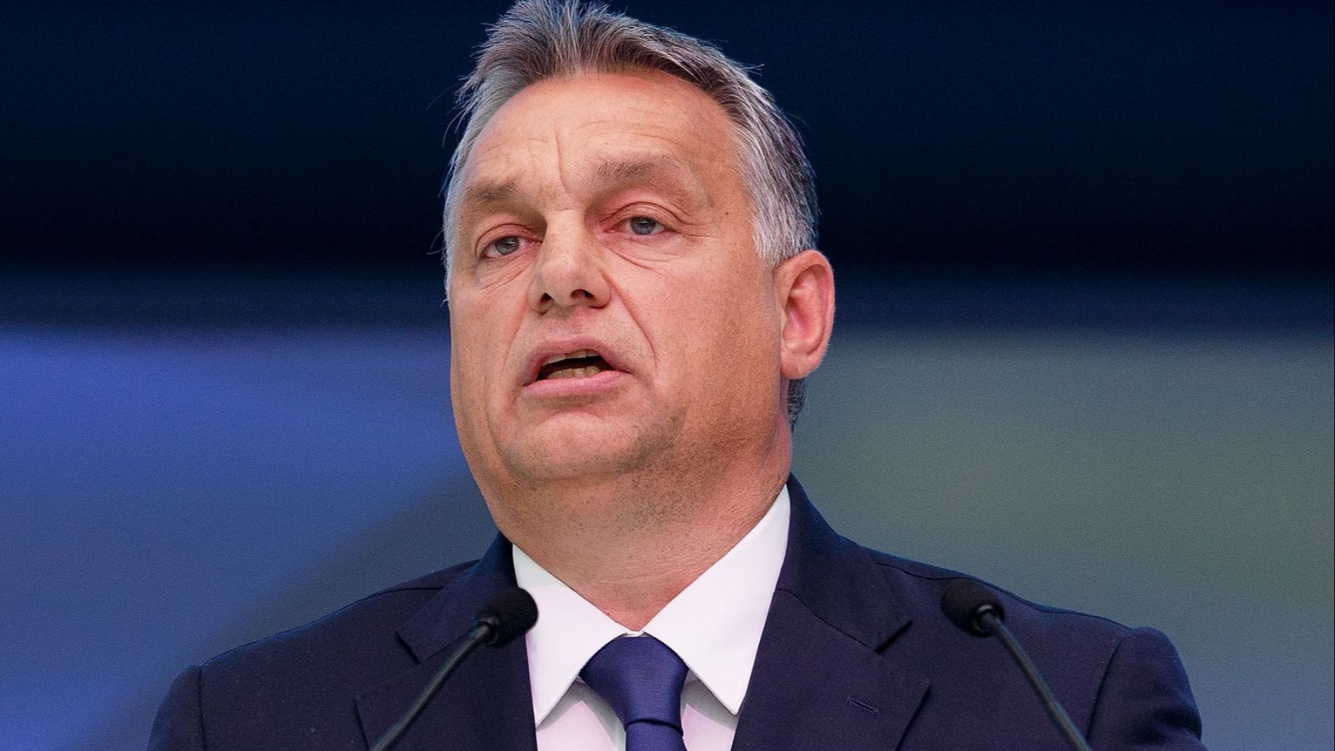 Унгарското правителство внесе в парламента спорен законопроект с цел установяване