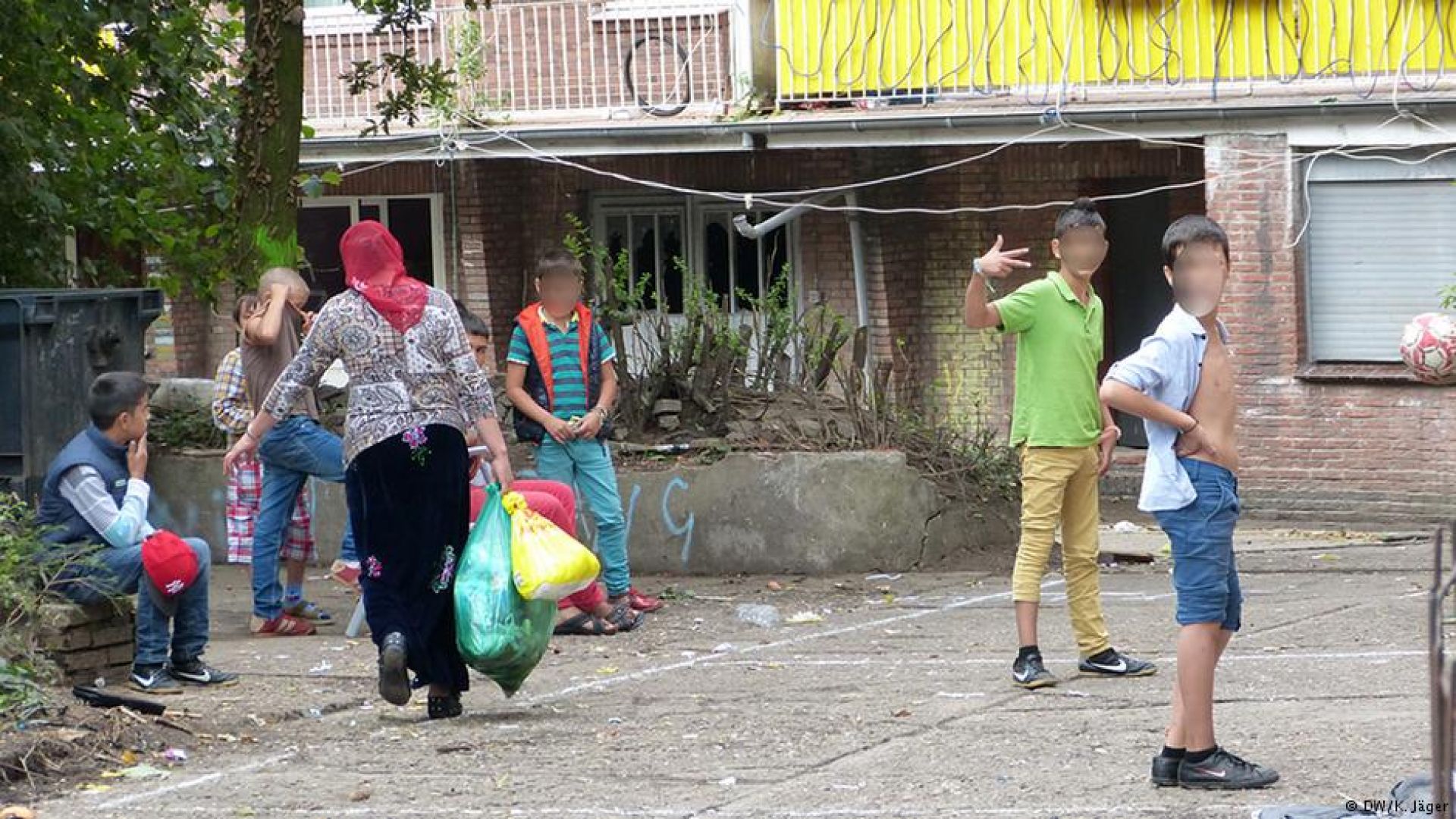 Цели ромски квартали се местят от България в Германия а