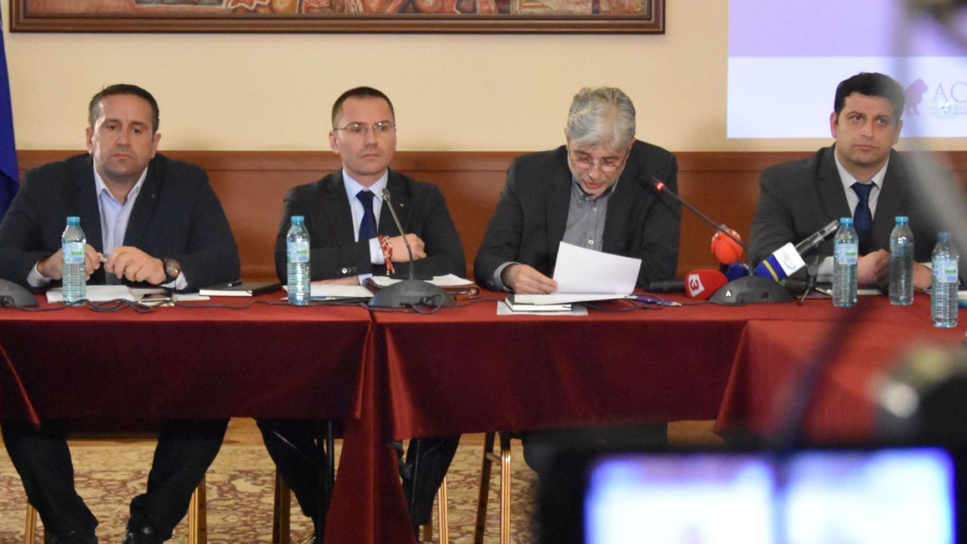 След изграждането на просветеното родолюбие ние трябва да се борим