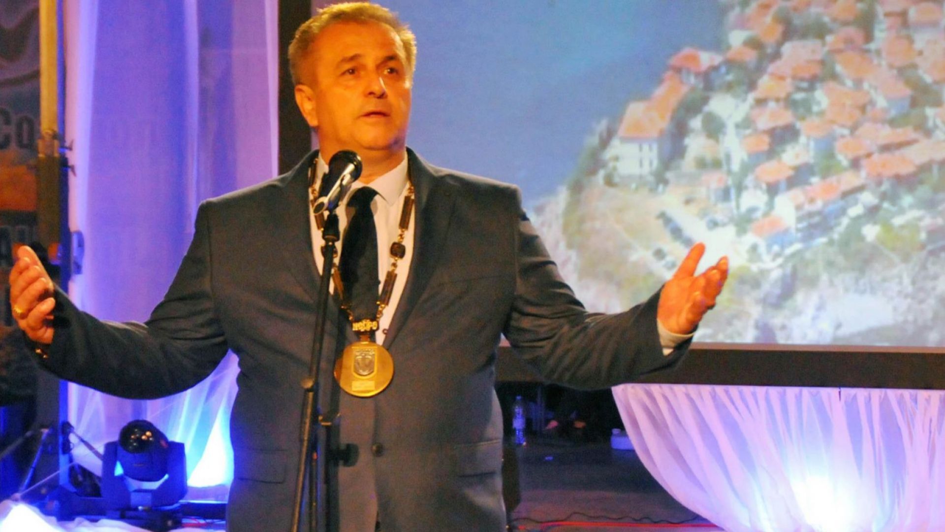 Софийската градска прокуратура обвини кмета на Созопол Панайот Рейзи в