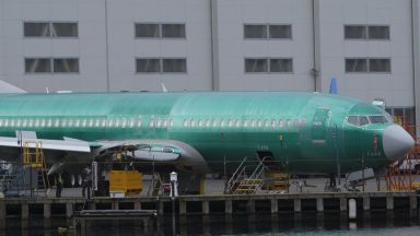  Спират полетите на Boeing 737 MAX 8 в още страни, Съединени американски щати с противопоставен метод 