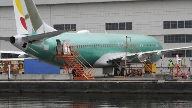 Boeing 737 MAX започва тестови полети за сертифициране