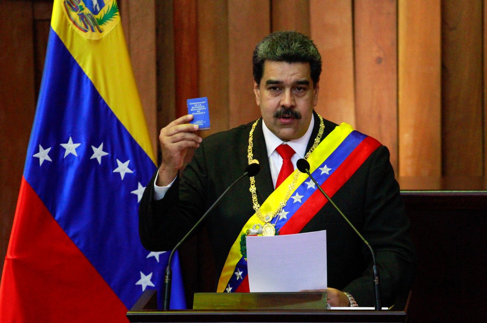 Време е да въстанем срещу Мадуро (на снимката), казва Рамон Ранхел