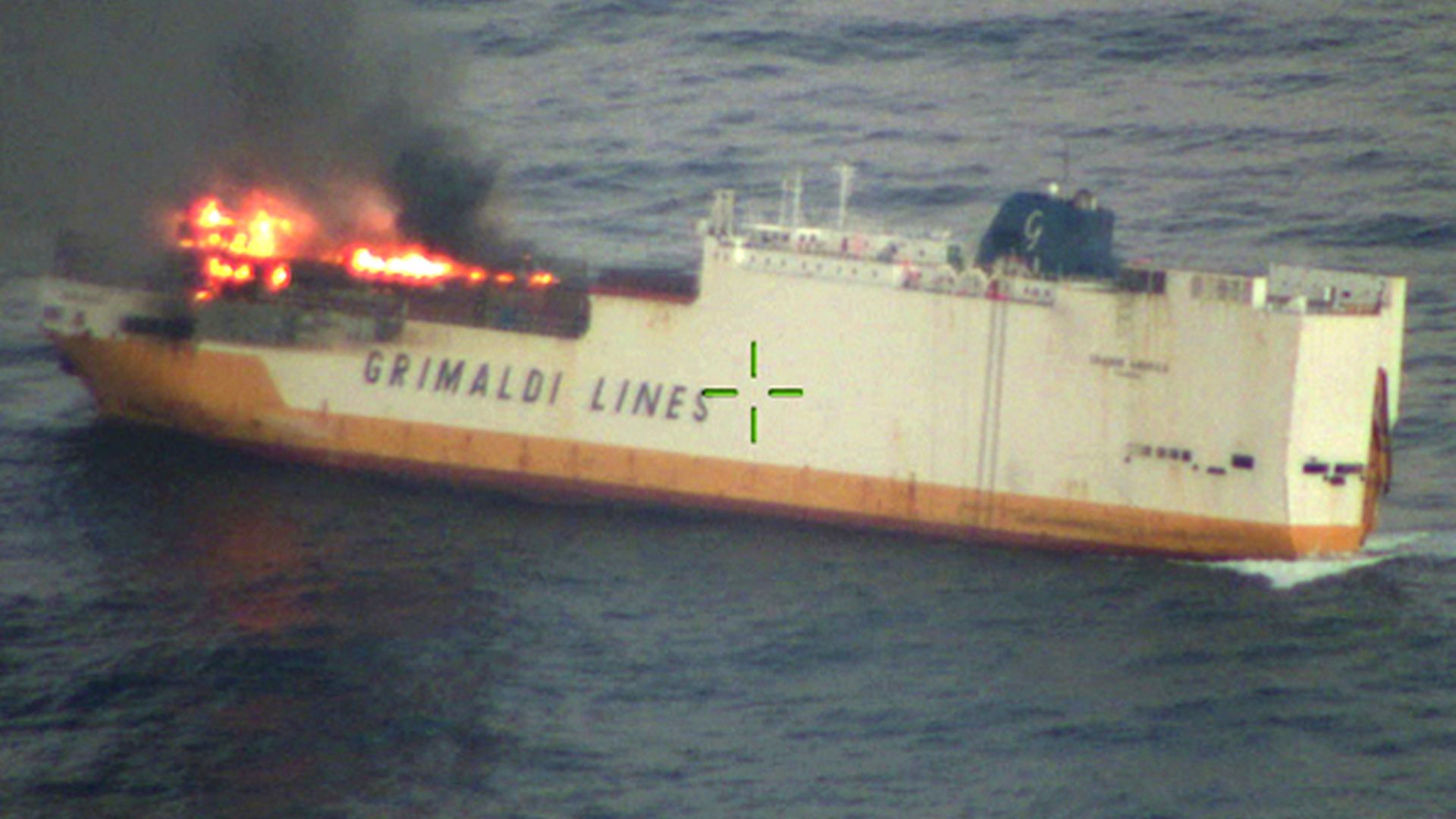 Френското крайбрежие е застрашено от екологична катастрофа Петролно петно дълго