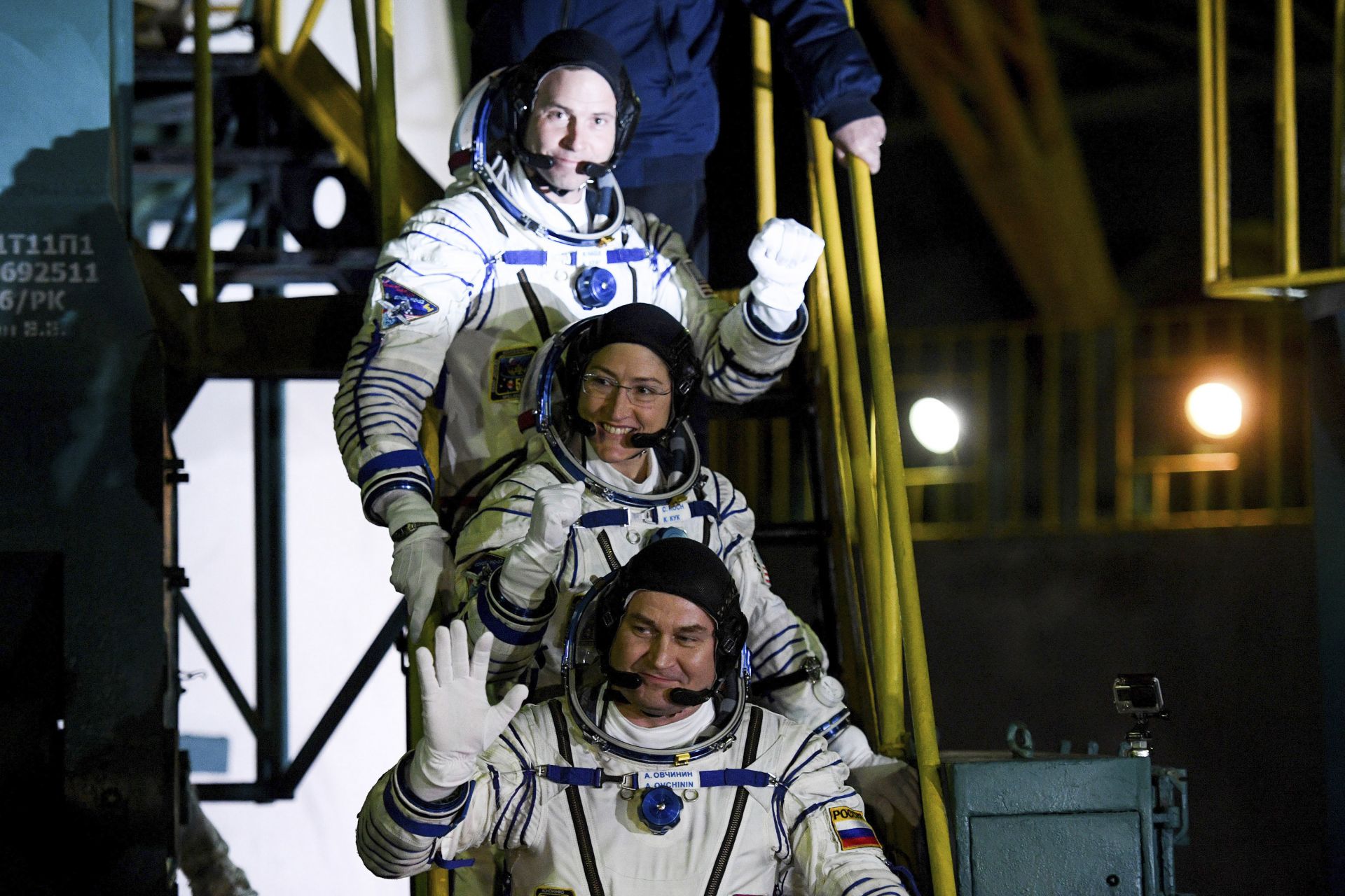 Астронавтите от НАСА Ник Хейг и Кристина Кох