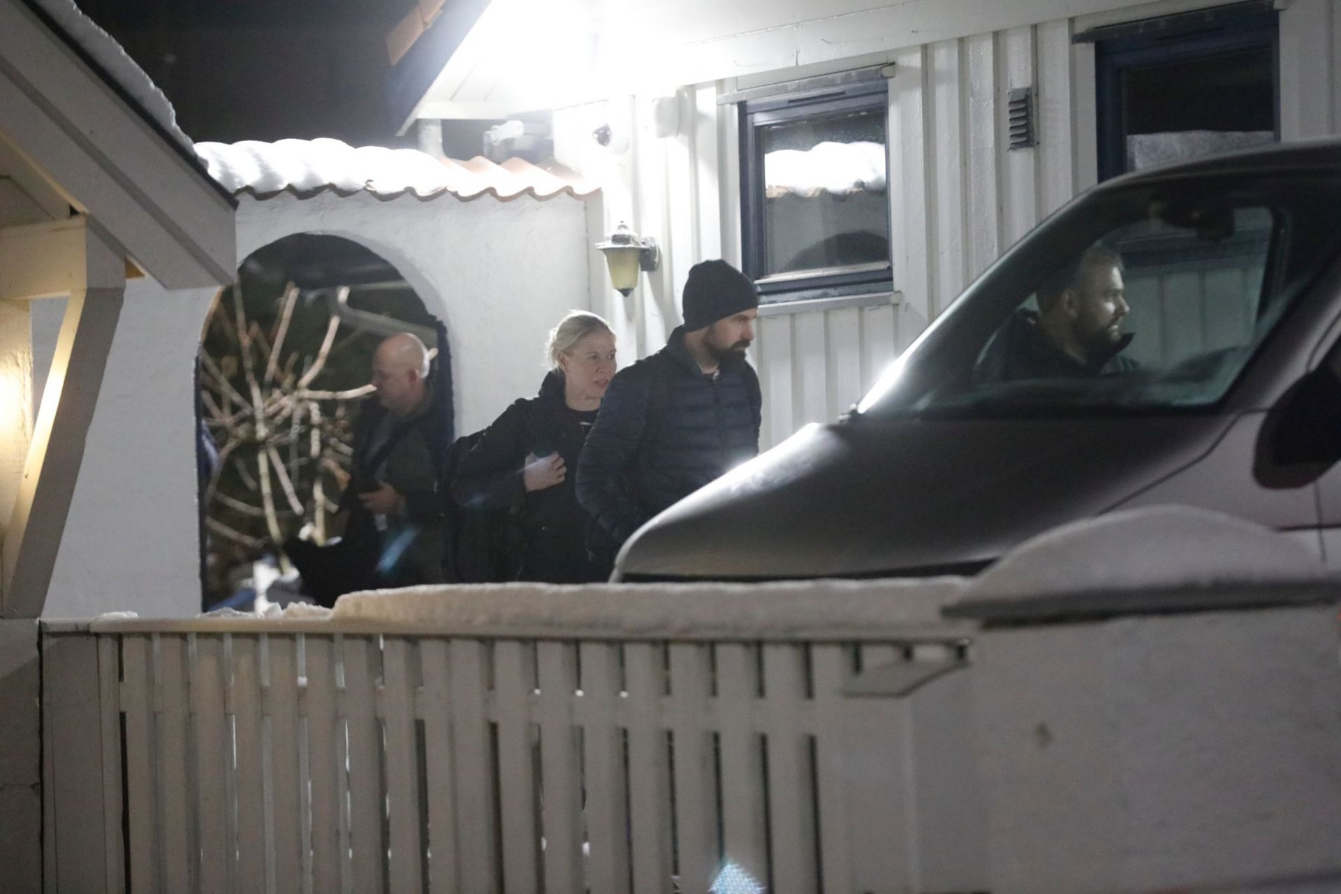 Полицията напуска напуска резиденцията на Лайла Анита Бертюсен в четвъртък вечерта
