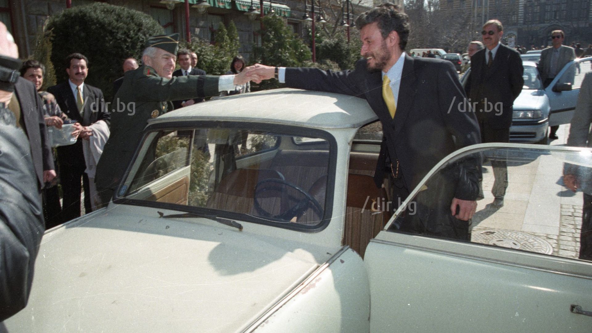 На 18 март 2004 г Народното събрание на Република България