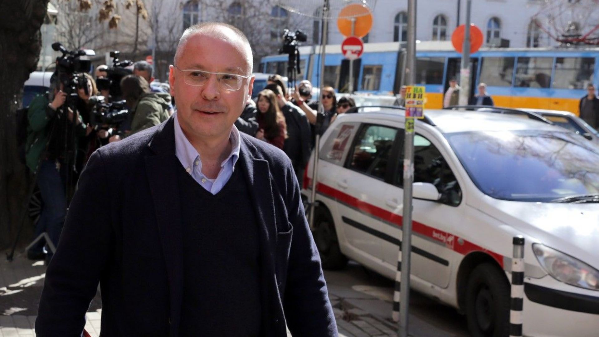 Бях един от първите които поздравиха Елена Йончева каза след