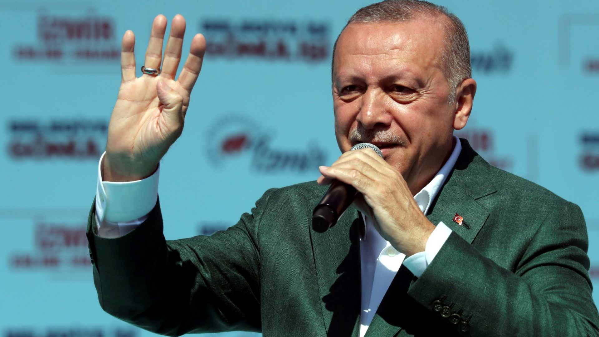 Турският президент Реджеп Ердоган бе подложен на критики заради използването