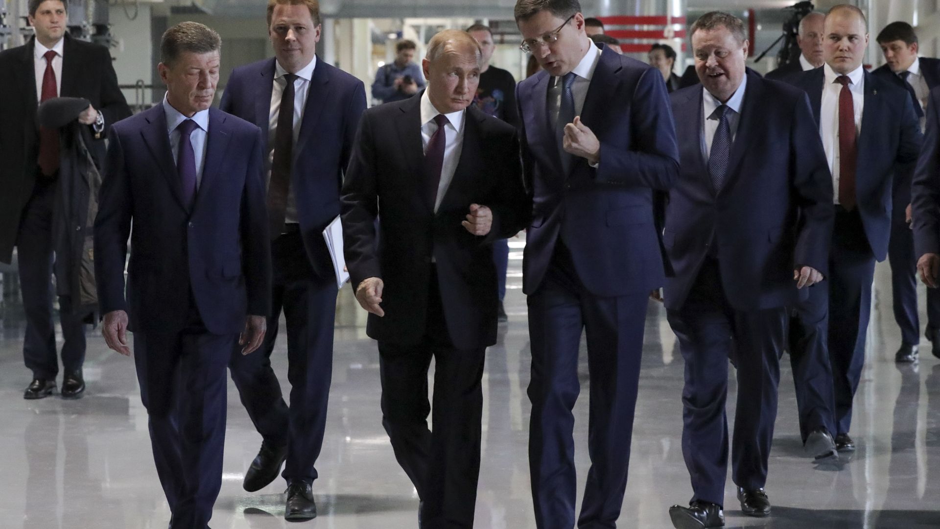 Руският президент Владимир Путин отбелязва днес петата годишнина от руската