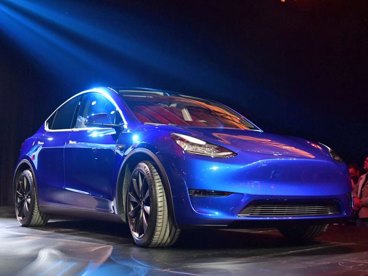 Семейна Tesla Model Y излиза до края на годината