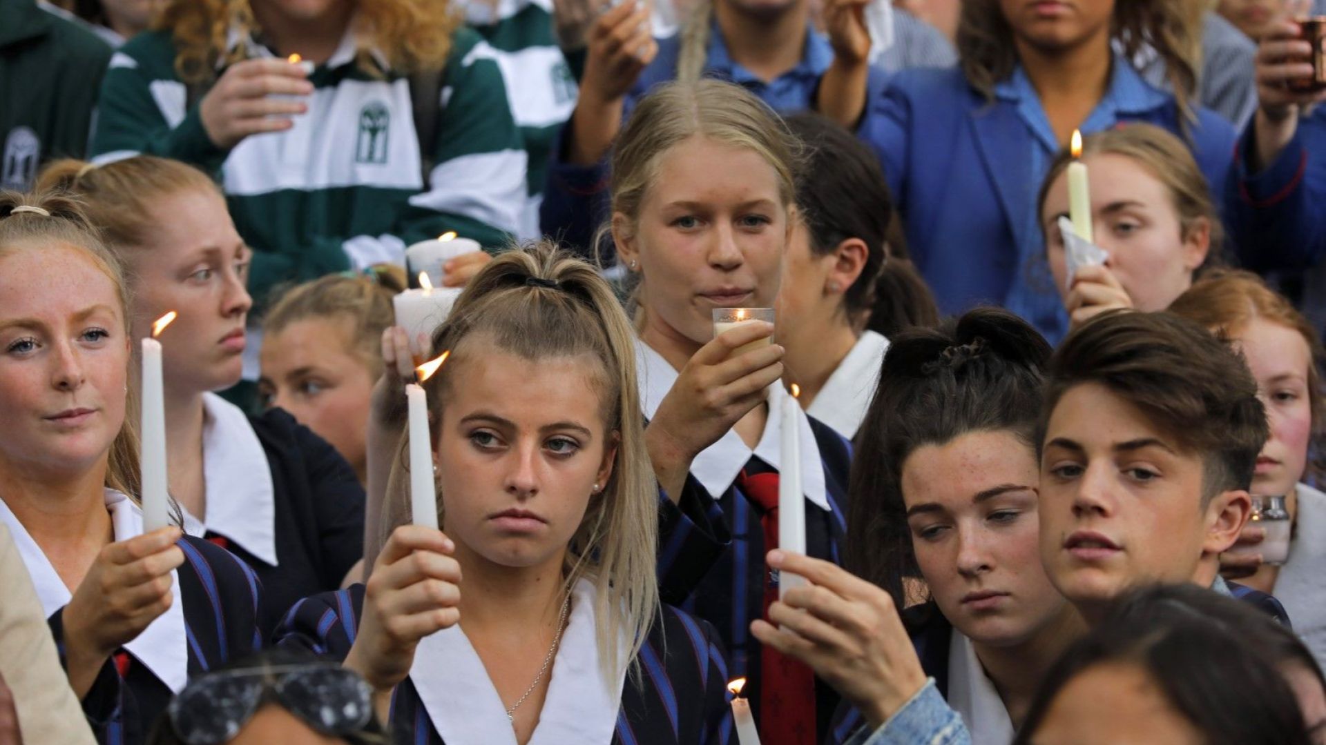 Новозеландският премиер Джасинда Ардърн обеща днес да не позволи Брентън