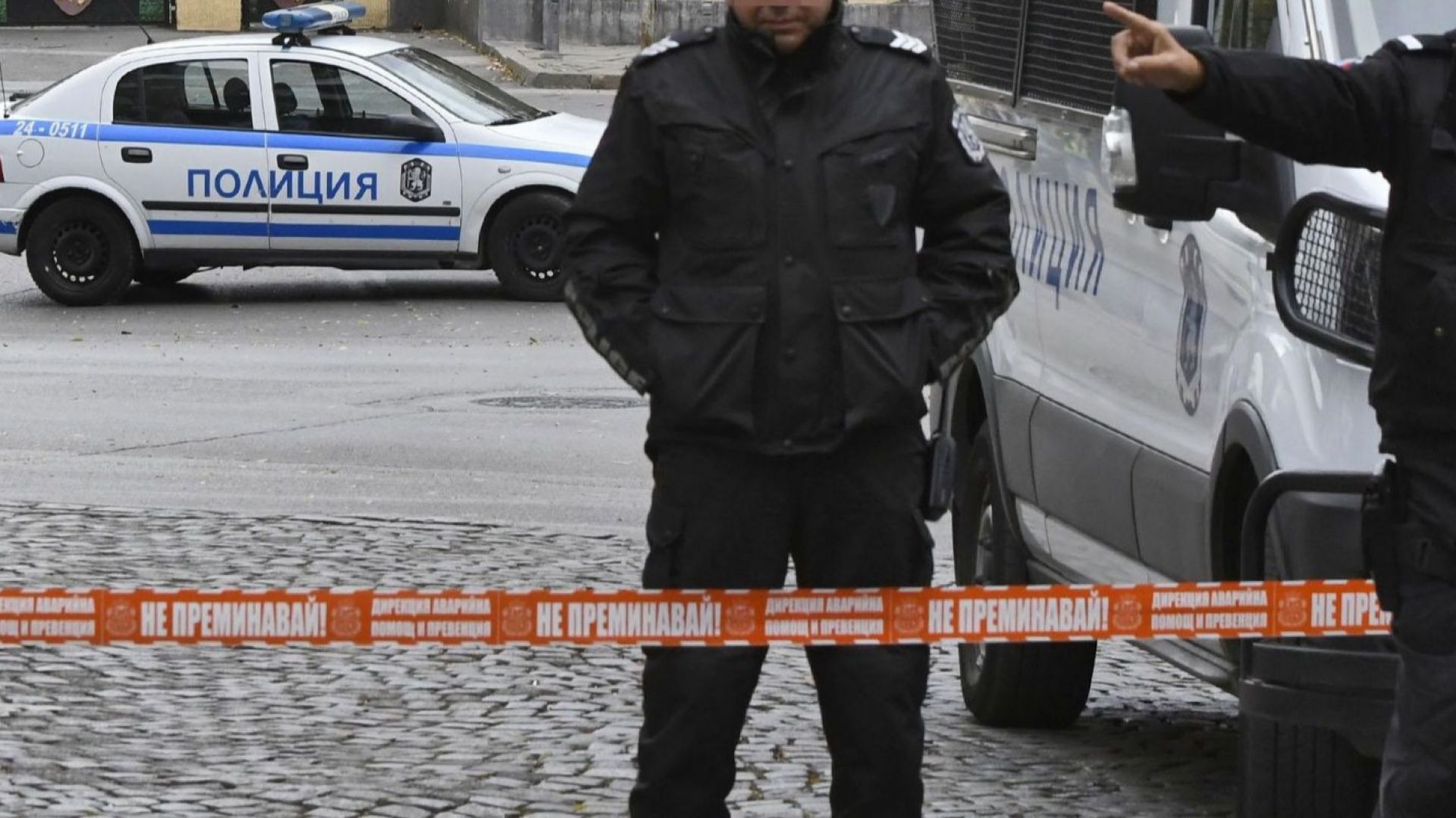 40-годишен мъж е задържан в Разград, след като 15-годишният му