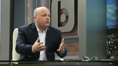 В тази ситуация е възможен само експертен кабинет само тази